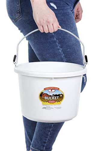 Little Giant® Plastic Animal Feed Bucket | Round Plastic Feed Bucket with Metal Handle | Made in USA | 8 Quarts | White - color: White