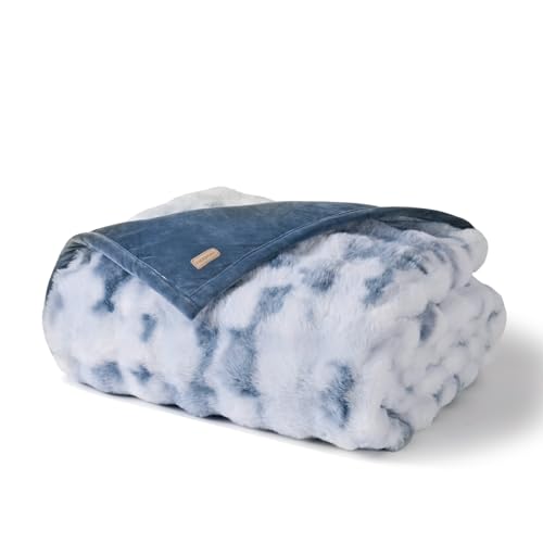 EverGrace Faux Rabbit Fur Bubble Throw Blanket, 50"x60", Cloud Blue - color: Marble Cloud Blue, size: 50"x60"