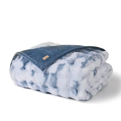 EverGrace Faux Rabbit Fur Bubble Throw Blanket, 50"x60", Cloud Blue - color: Marble Cloud Blue, size: 50"x60"