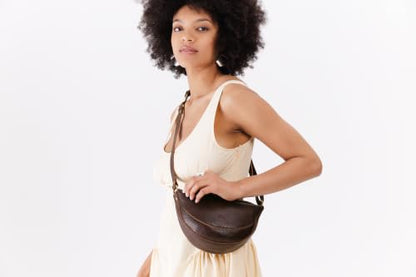 Portland Leather Goods Koala Sling Bag - Adjustable Full-Grain Leather - color: Coldbrew, size: Small