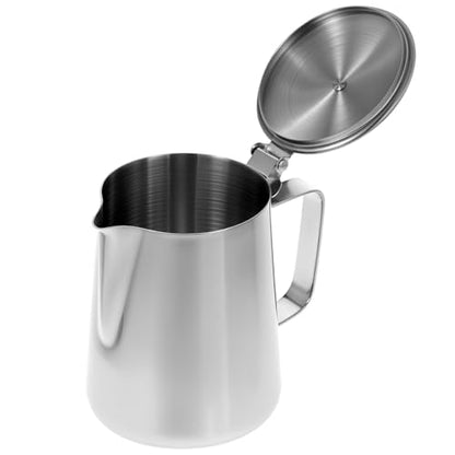 QWORK 600 mL 304 Stainless Steel Coffee Cup, Milk Frothing Pitcher with Lid, Latte Art Steaming Jug with Precision Pour Spout and Ergonomic Handle for Espresso Cappuccino Coffee