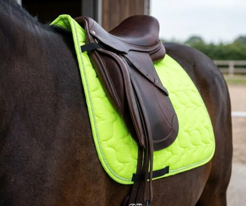 CHALLENGER Horse Saddle Pad English Quilted Contoured Dressage Trail 72TS10