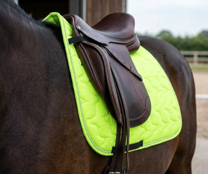 CHALLENGER Horse Saddle Pad English Quilted Contoured Dressage Trail 72TS10