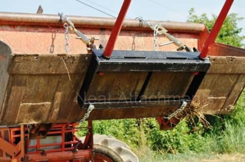 Front Loader Bucket Hay Bale Spear Attachment w/ 2 x 43" Hay Bale Spear, Rated 3000 LB - size: 2 x 43"