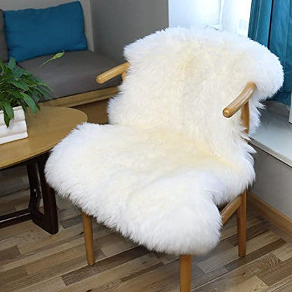 Champlus Genuine Australian Merino Sheepskin Rug, 2.3x3.3 ft Sheep Skin Fur Rug, Lambskin Area Rug, Single Pelt, White - size: 2'4" x 3'4" (Natural)