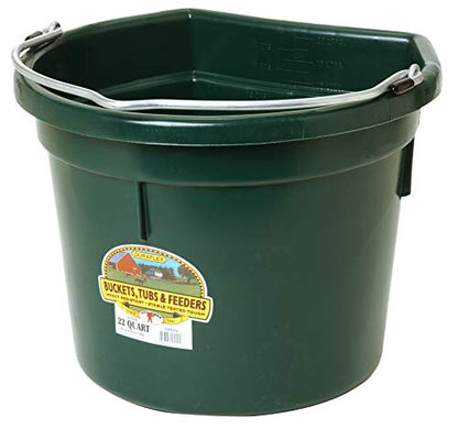 Little Giant® Flat Back Plastic Animal Feed Bucket | Animal Feed Bucket with Metal Handle | Horse Feed & Water Bucket | 22 Quarts | Green