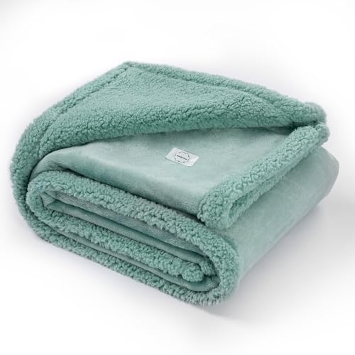 Waterproof Green Dog Blanket Reversible Pet Bed Cover Puppy Throw Blankets Leakproof Sofa Couch Cover Cat Pet Jacquard Blanket for Warm Fluffy Washable Mat-Green,L-65x57in - color: Green, size: L-145*165cm(57*65in)