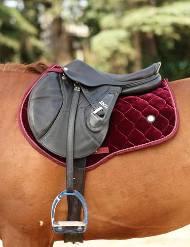 Harrison Howard Close Contact Horse Saddle Pad for Jumping, w/Velvet Hue - color: Burgundy