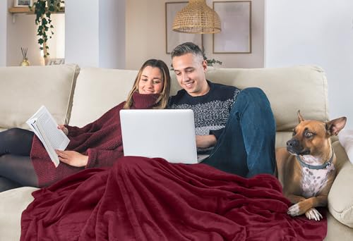 Utopia Bedding Soft Fleece Bed Blanket Throw Size Burgundy (50x60 Inch) - color: Burgundy, size: Throw (50x60 Inch)