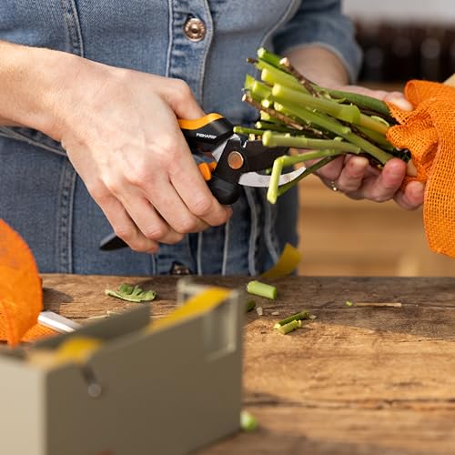 Fiskars Floral Bypass Pruning Shears, Garden Clippers for Deadheading | 1/2" Cut Capacity, Ideal for Cutting Flowers, Low-Friction Coated Steel Blades, Stem Stripper and Wire Cutter - style: Floral Pruner