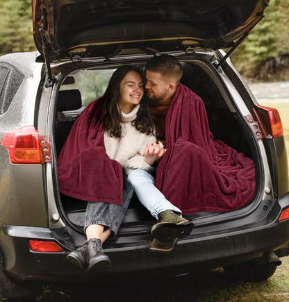 Utopia Bedding Soft Fleece Bed Blanket Throw Size Burgundy (50x60 Inch) - color: Burgundy, size: Throw (50x60 Inch)
