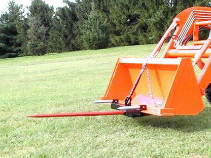Front Loader Bucket Hay Bale Spear Attachment w/ 49" Bale Spear & Stabilizer Spikes, Rated 3000 LB - size: 1 x 49"