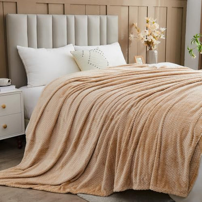 NEWCOSPLAY Fleece Leaves Pattern Queen Blanket, Brown, 90"x90" - color: Brown, size: Queen(90"x90")