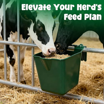 Horse Feed Bucket, 15 Quart Plastic Stall Hook Over, Green 4-Pack
