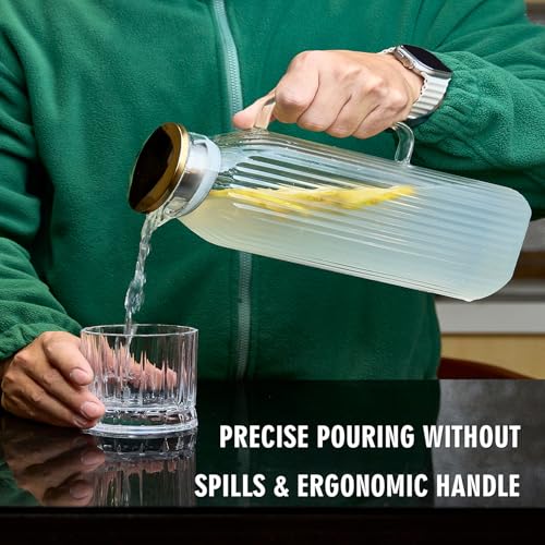 GLASKEY 2.1 Liter 71oz Square Glass Pitcher with Lid, Classic Stripes Water Pitchers with Handle for Fridge, Leak Proof Juice Jug, Borosilicate Glass Carafe for Hot/Cold Brew Drink - size: 71 Ounces