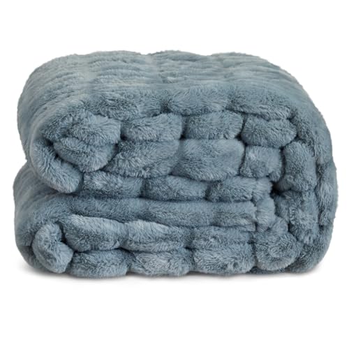 Springtree Home Luxury Micro Plush Throw Blanket | Thick Faux Fur | Ocean | Lily Collection | 60" x 70" | Teal Blanket | Ultra Plush - color: Deep Ocean, size: 60" x 70" (Large)
