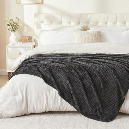 EMME Fleece Blanket, 3D Jacquard Throw Blanket for Couch and Bed, Soft Cozy and Fluffy Blankets Lightweight Luxury Flannel with Geometric Grid Design (Black, 80" x 90") - color: 20-grid-black, size: Queen