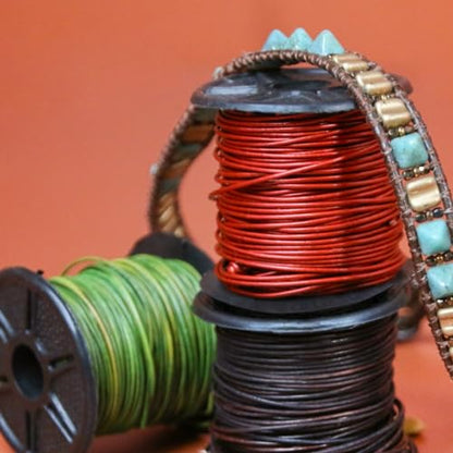 The Beadsmith Leather Cord – Copper, Gold & Silver Metallic Mix – 1mm Diameter – 24 Feet Per Card – Indian Thong for Braiding, Beading, Necklaces, Fine Lacing, Hair Accessories & DIY Jewelry Making - size: 1mm, style: Copper, Gold & Silver Metallic – 24 F