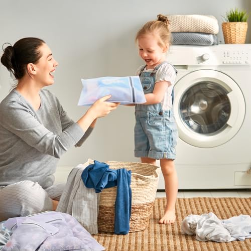 4 Pack Durable Laundry Bags Mesh Wash Bags, With Zipper