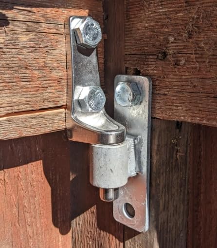 Gate Hinge Wall Mount Gate Hinge for 5/8'' Pin Chain Link Fence Post Hinge (2 Pcs) - size: 2 Pcs