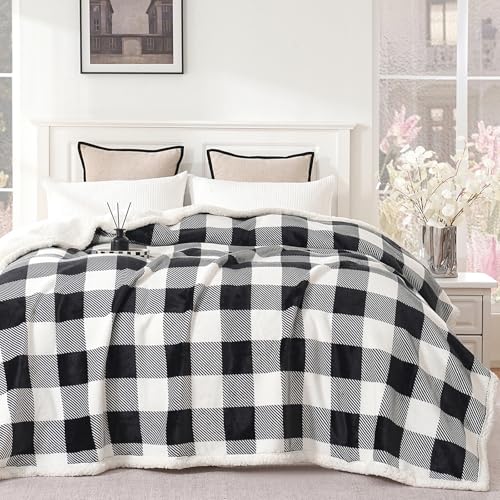 PU MEI Sherpa Fleece Throw Blanket 60" x 80" Reversible Plush Fluffy Large Big Blanket Lattice Flannel Blankets for All Season Use, Black and White - color: Black and White, size: 60"*80"
