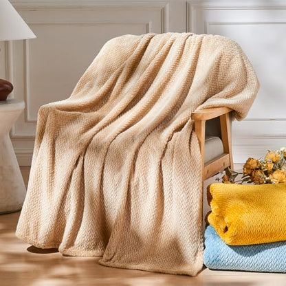 NEWCOSPLAY Fleece Leaves Pattern Throw Blanket, Brown, 50"x60" - color: Brown, size: Throw(50"x60")