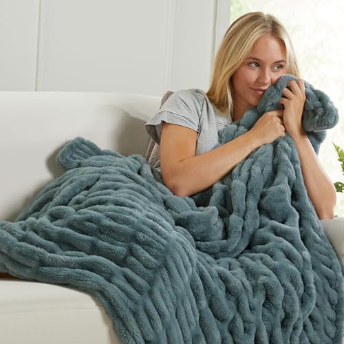 Springtree Home Luxury Micro Plush Throw Blanket | Thick Faux Fur | Ocean | Lily Collection | 60" x 70" | Teal Blanket | Ultra Plush - color: Deep Ocean, size: 60" x 70" (Large)