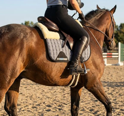 CHALLENGER Horse English Quilted Dressage Square Contoured Lightweight Trail Saddle Pad 72TS30 - color: Grey /Black, size: 25" Spine x 22" Drop