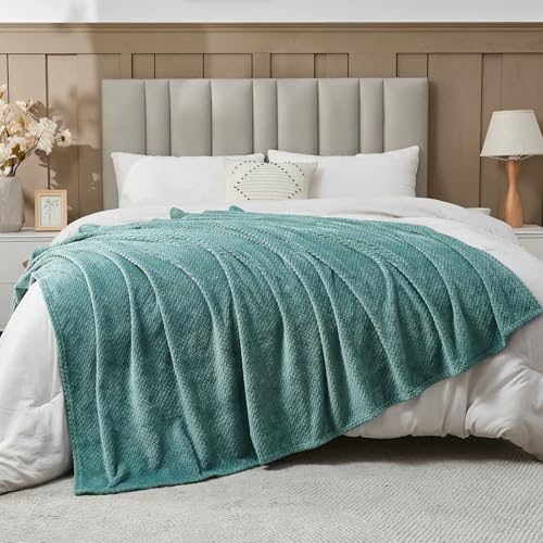 NEWCOSPLAY Fleece Leaves Pattern Throw Blanket, Light Teal, 50"x60" | Super Soft Throw Blanket, Lightweight Cozy Bed Sofa Blanket, Premium Silky Flannel Fleece, Travel Blanket for All Season Use - color: Light Teal, size: Throw(50"x60")