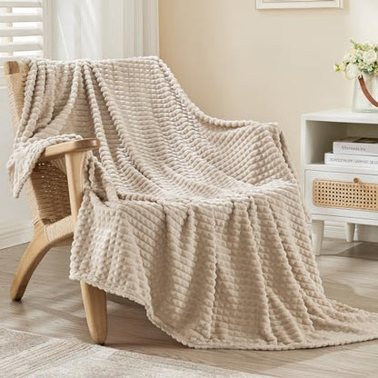 EMME Fleece Blanket Queen Size Luxury Flannel for Couch Bed Sofa Chair, Soft, Plush, Warm and Cozy Blanket with 3D Geometric Grid Design (Beige, 80'' x 90'') - color: 01-grid-beige, size: Queen