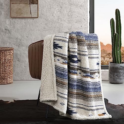Wrangler - Throw Blanket with Sherpa Reverse, Super Soft Plush Bedding, Oeko-Tex Certified, Dorm Room Essentials, 50x60, Coyote Sands Brown - color: Coyote Sands Brown, size: 50" x 60"