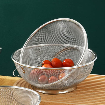 ULTECHNOVO Fine Mesh Strainer Colander Stainless Steel Kitchen Strainer for Soybean Milk Frying Oil Fruits and Vegetables 7.87 inch Mesh Basket - size: 20x20x8.3cm