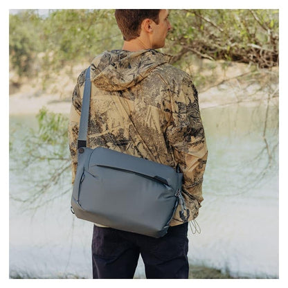 Peak Design Everyday Sling - color: Ocean, size: 6L