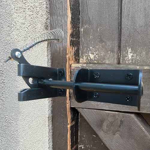 Door Latch - Self-Locking Gate Latch for Outdoor Fence, Black Steel Automatic Gravity Lever Lock with Fasteners, Gate Latch for Wooden Fence, Versatile Gate Latches with Spring &Cable Pull String